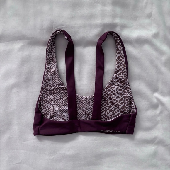 NWOT Acacia Swimwear Kanaio Bikini Top in Merlot Petite - Picture 4 of 5